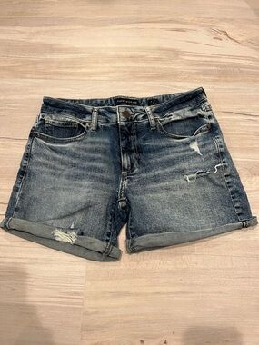 Lucky Brand “The Rollup” Light Wash Denim Shorts - Blue Size 27